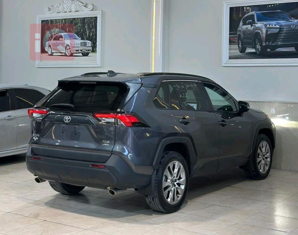 تويوتا راف 4